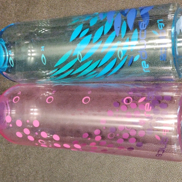 Reduce brand water bottles - Picture 9 of 12